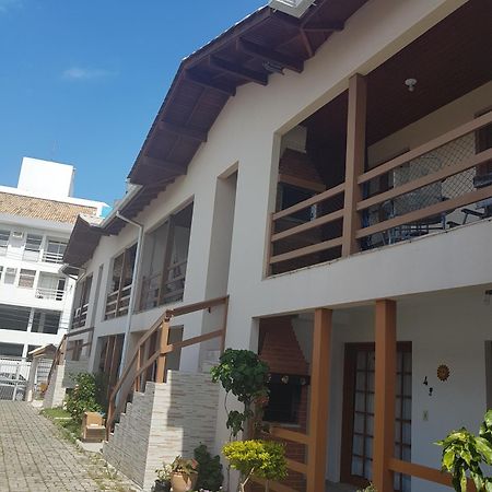 Solar Norte No Centro Dos Ingleses A 100 Metros Da Praia Флорианополис Экстерьер фото