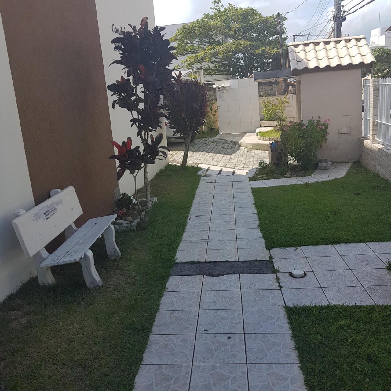 Solar Norte No Centro Dos Ingleses A 100 Metros Da Praia Флорианополис Экстерьер фото